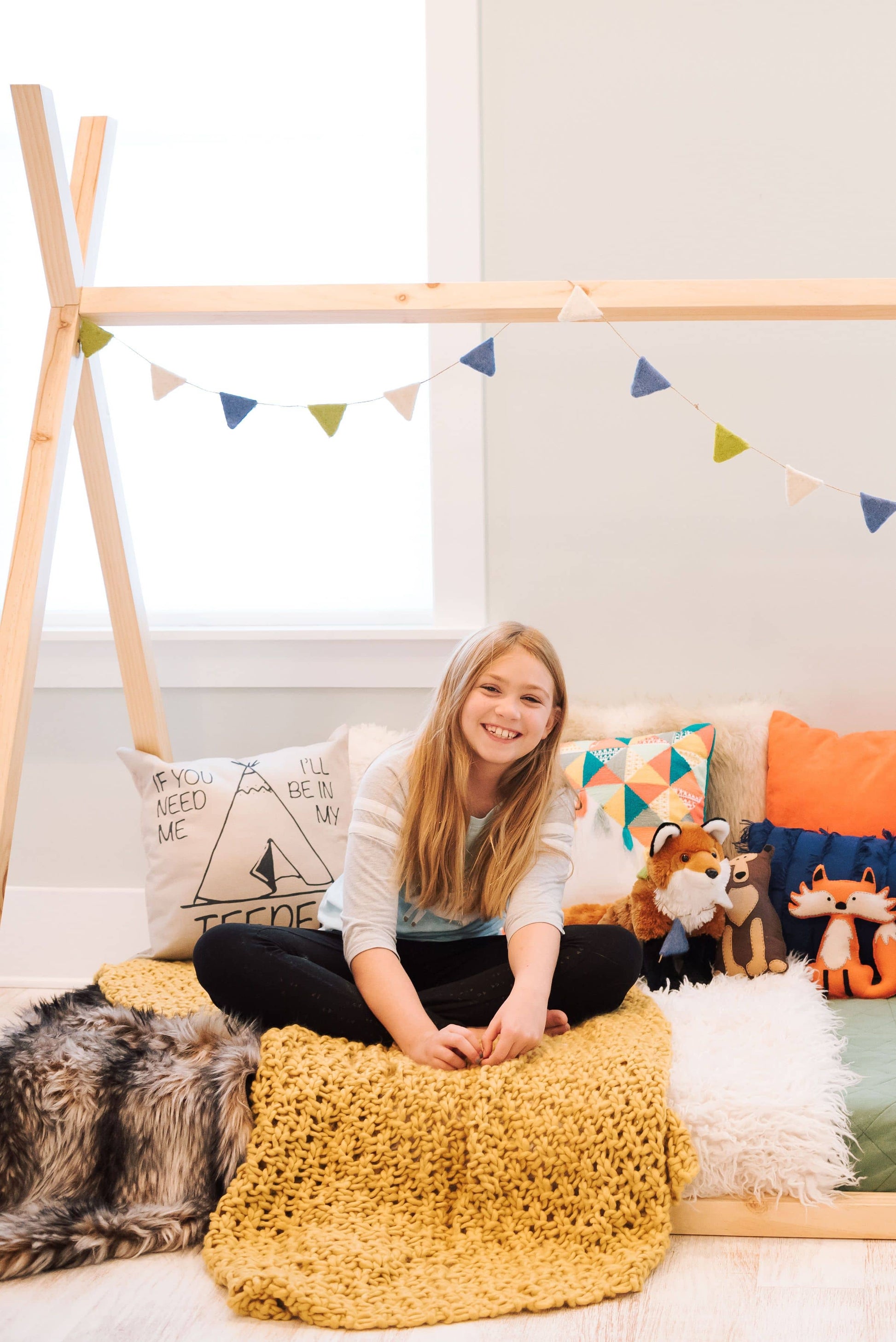 Mateo TeePee Montessori Bed